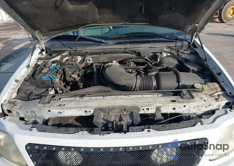 2002 Ford F-150 Lariat/Xlt z USA, uszkodzony, nr VIN 1FTRW08L82KD28620